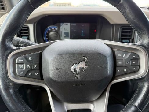 Used 2023 Ford Bronco Wildtrak AWD/4WD image 15