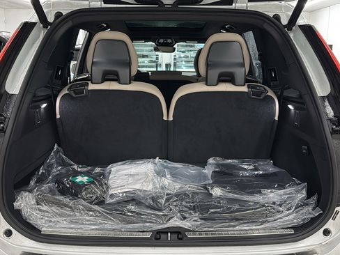 New 2026 Volvo XC90 T8 Plus w/ Protection Package Premier image 30