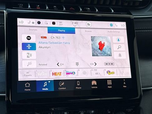 New 2025 Jeep Grand Cherokee Overland image 15