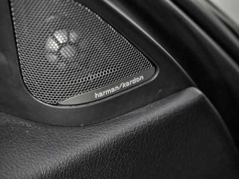 Used 2016 BMW M3 RWD image 15