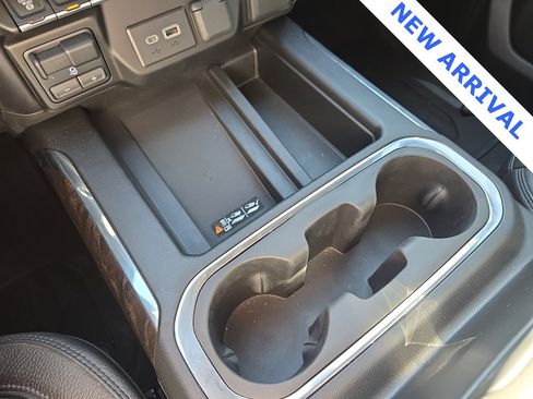 Used 2023 GMC Sierra 2500 Denali w/ Denali Ultimate Package image 27