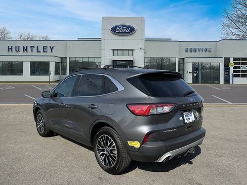 Used 2022 Ford Escape Titanium w/ Titanium Premium Package image 6