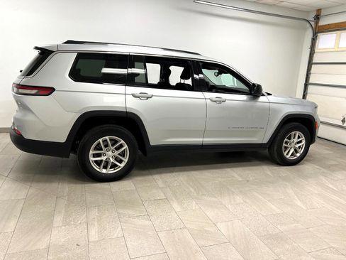 Used 2023 Jeep Grand Cherokee L Laredo image 14