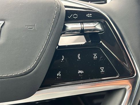New 2026 Cadillac Vistiq Premium Luxury image 14