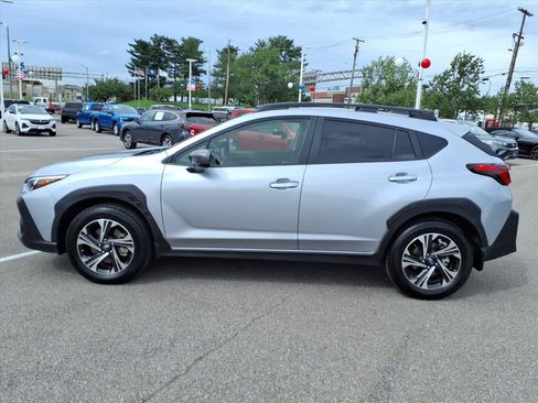 Used 2024 Subaru Crosstrek 2.0i Premium AWD/4WD image 2