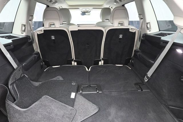 Used 2023 Volvo XC90 B5 Core w/ Climate Package AWD/4WD image 29
