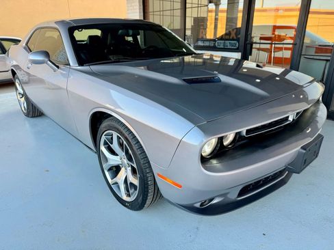 Used 2015 Dodge Challenger SXT Plus image 7