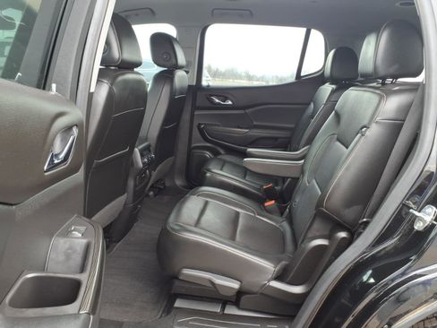 Used 2020 GMC Acadia SLT w/ Premium Package image 12