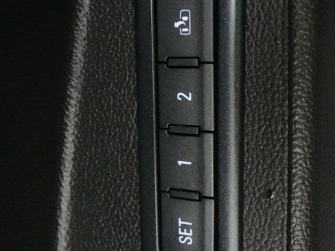 Used 2018 GMC Yukon Denali AWD/4WD image 18