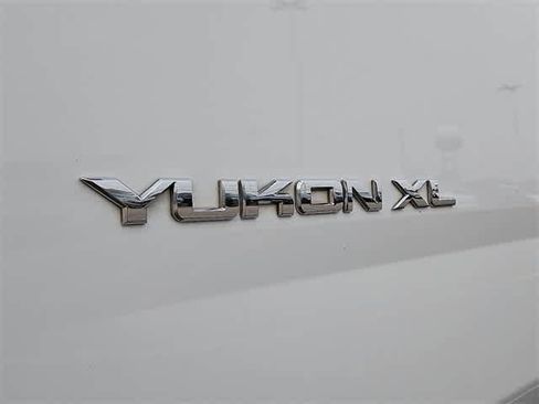 Certified 2020 GMC Yukon XL SLT image 39