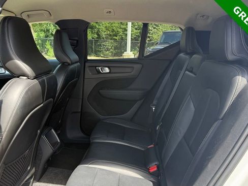 Used 2019 Volvo XC40 T5 Momentum AWD/4WD image 14