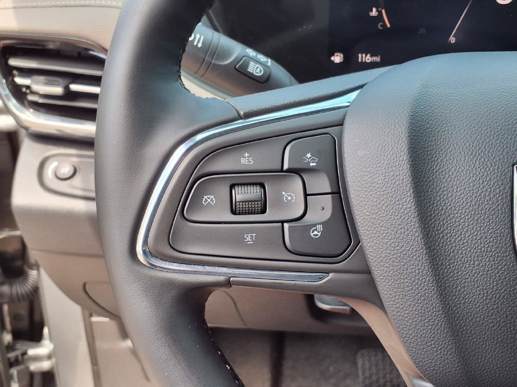 Used 2026 Buick Envista Avenir FWD image 33