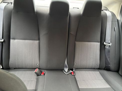 Used 2025 Nissan Sentra SV image 33