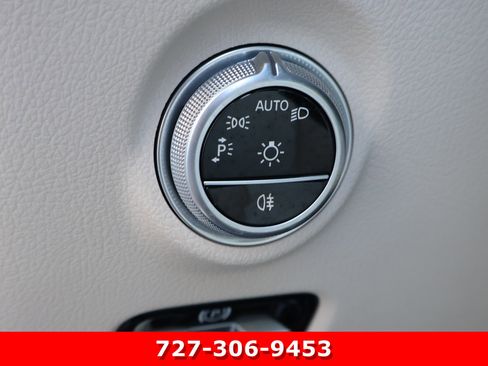 Certified 2023 Mercedes-Benz C 300 Sedan image 23