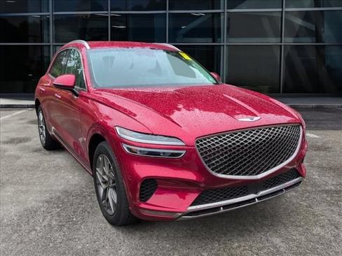 Used 2025 Genesis GV70 2.5T AWD/4WD image 2