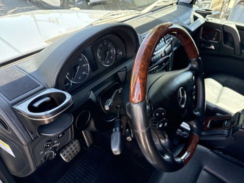 Used 2010 Mercedes-Benz G 550 image 20