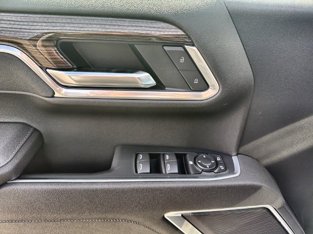 New 2026 Chevrolet Silverado 1500 RST w/ Z71 Off-Road Package AWD/4WD image 24
