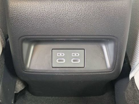 Used 2025 Toyota Corolla LE image 13