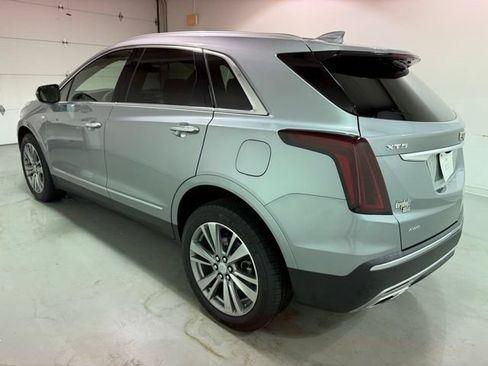 Certified 2025 Cadillac XT5 Premium Luxury AWD/4WD image 4