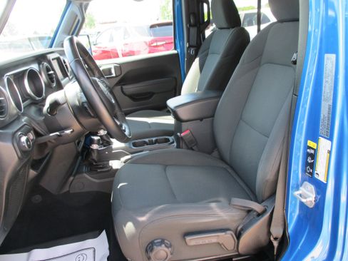 Used 2022 Jeep Wrangler Unlimited Sport AWD/4WD image 14