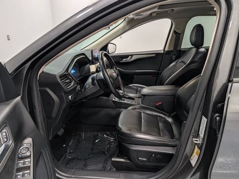 Used 2020 Ford Escape SE Sport FWD image 10