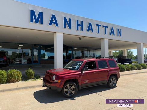 Used 2014 Jeep Patriot Latitude w/ Freedom Edition Package FWD image 1