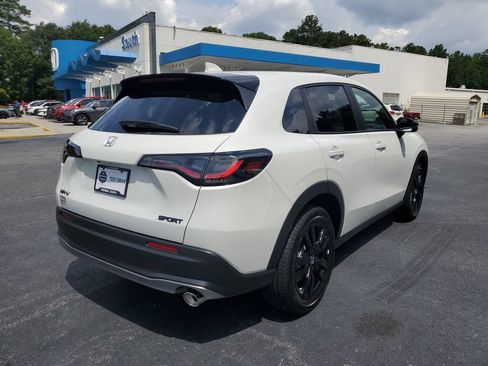 New 2027 Honda HR-V Sport image 6