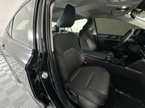 Used 2025 Toyota Camry LE FWD image 25