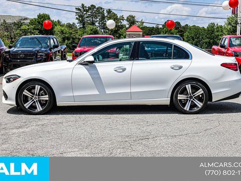 Used 2025 Mercedes-Benz C 300 Sedan image 10