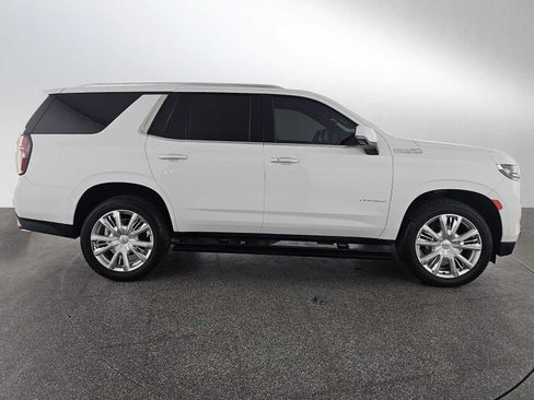 Used 2021 Chevrolet Tahoe High Country w/ Premium Package AWD/4WD image 2