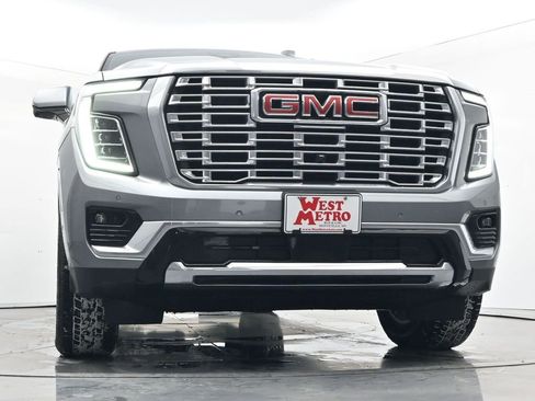 Used 2025 GMC Yukon XL Denali image 30