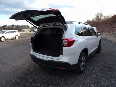Used 2019 Subaru Ascent Premium image 13