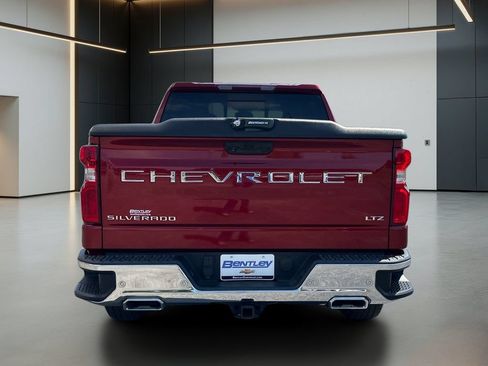 Used 2023 Chevrolet Silverado 1500 LTZ AWD/4WD image 5