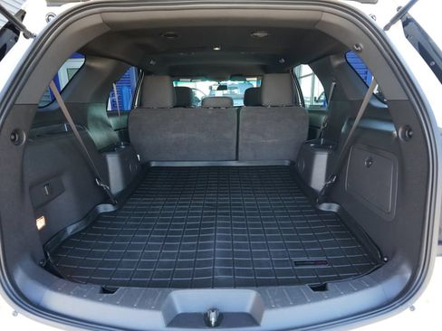 Used 2014 Ford Explorer XLT w/ Equipment Group 201A AWD/4WD image 24