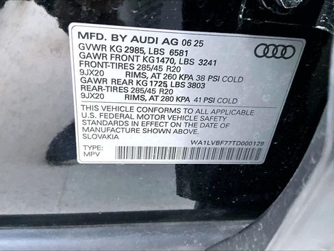Used 2025 Audi Q5 Premium Plus w/ Premium Plus AWD/4WD image 35
