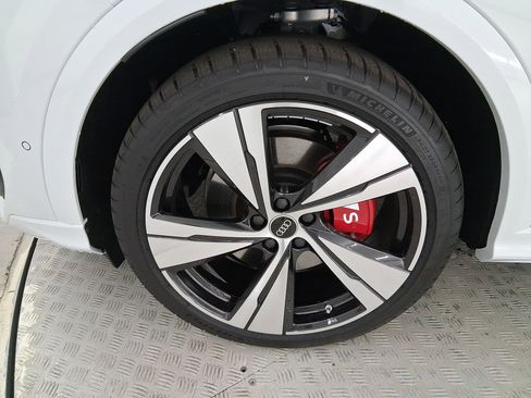 New 2025 Audi SQ5 Premium Plus image 11