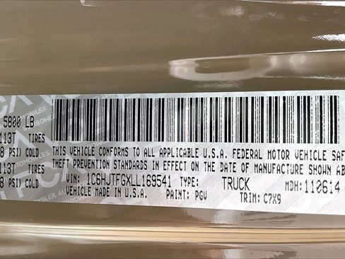 Used 2020 Jeep Gladiator Overland image 34