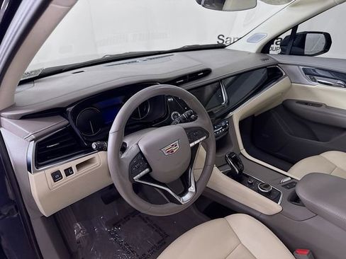 Used 2023 Cadillac XT6 Premium Luxury FWD image 10