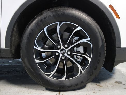 New 2026 Lincoln Nautilus Premier image 37