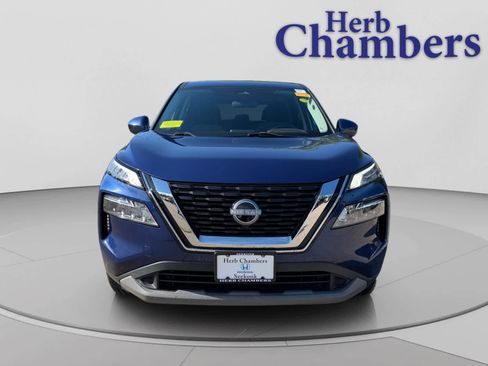 Used 2023 Nissan Rogue SV AWD/4WD image 2