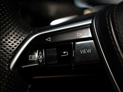 Used 2022 Audi S8 4.0T w/ S8 Executive Package image 41