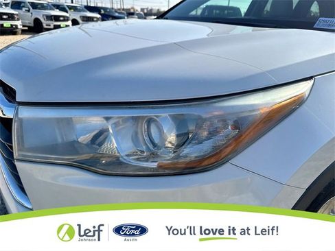 Used 2014 Toyota Highlander Limited image 37