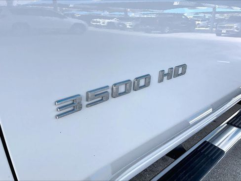 Used 2022 Chevrolet Silverado 3500 LT w/ Convenience Package RWD image 30