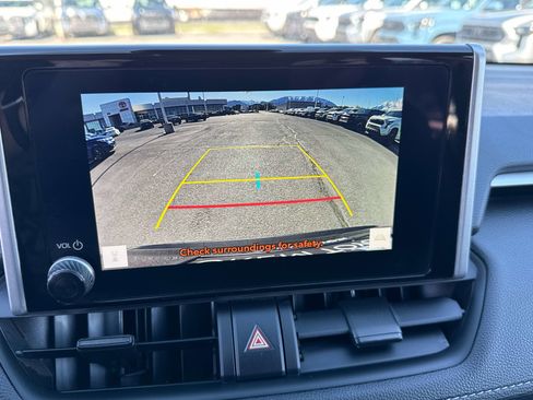 Used 2025 Toyota RAV4 LE AWD/4WD image 21
