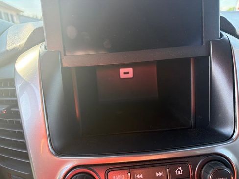 Used 2019 Chevrolet Tahoe LT image 22