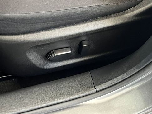 Used 2025 Nissan Altima 2.5 SV FWD image 22
