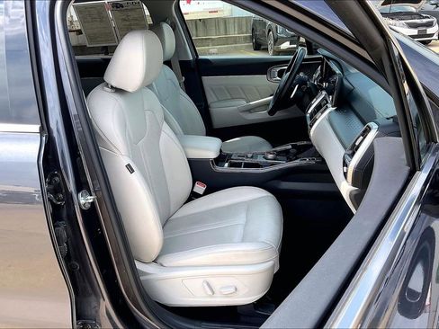 Used 2022 Kia Sorento SX AWD/4WD image 7
