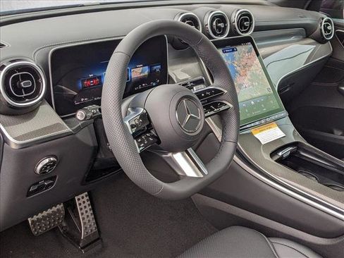 Certified 2025 Mercedes-Benz GLC 350e 4MATIC image 3