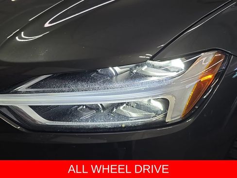 Used 2018 Volvo XC60 T8 Inscription w/ Advanced Package AWD/4WD image 30