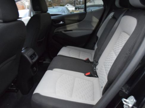 Used 2021 Chevrolet Equinox LS w/ LS Convenience Package image 27